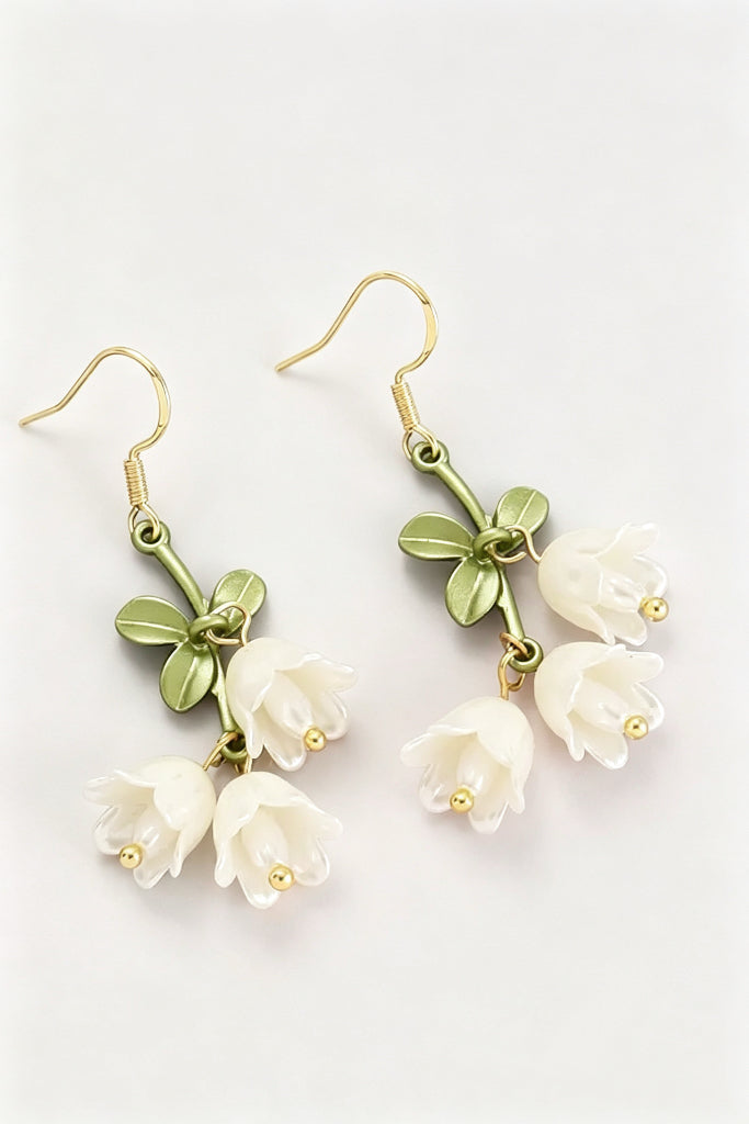 Bluebell White Floral Clip-On Earrings – Non-Pierced Ear Clips