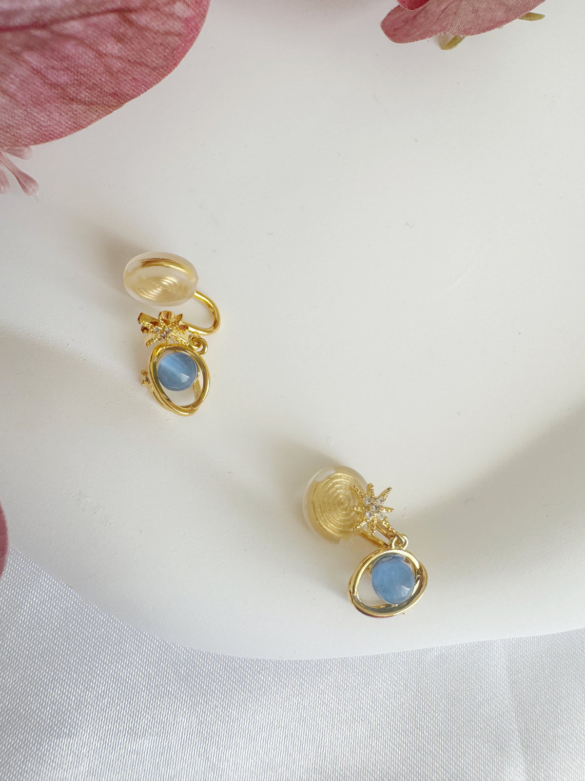 Gold earrings with blue stones clip-on earrings