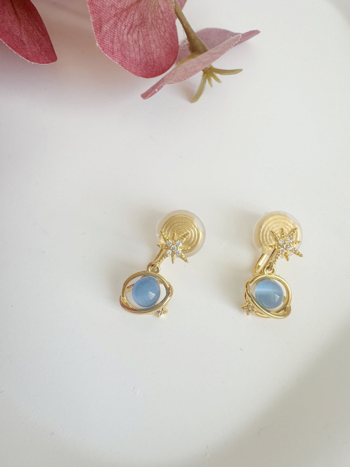 Gold earrings with blue stones for wedding
