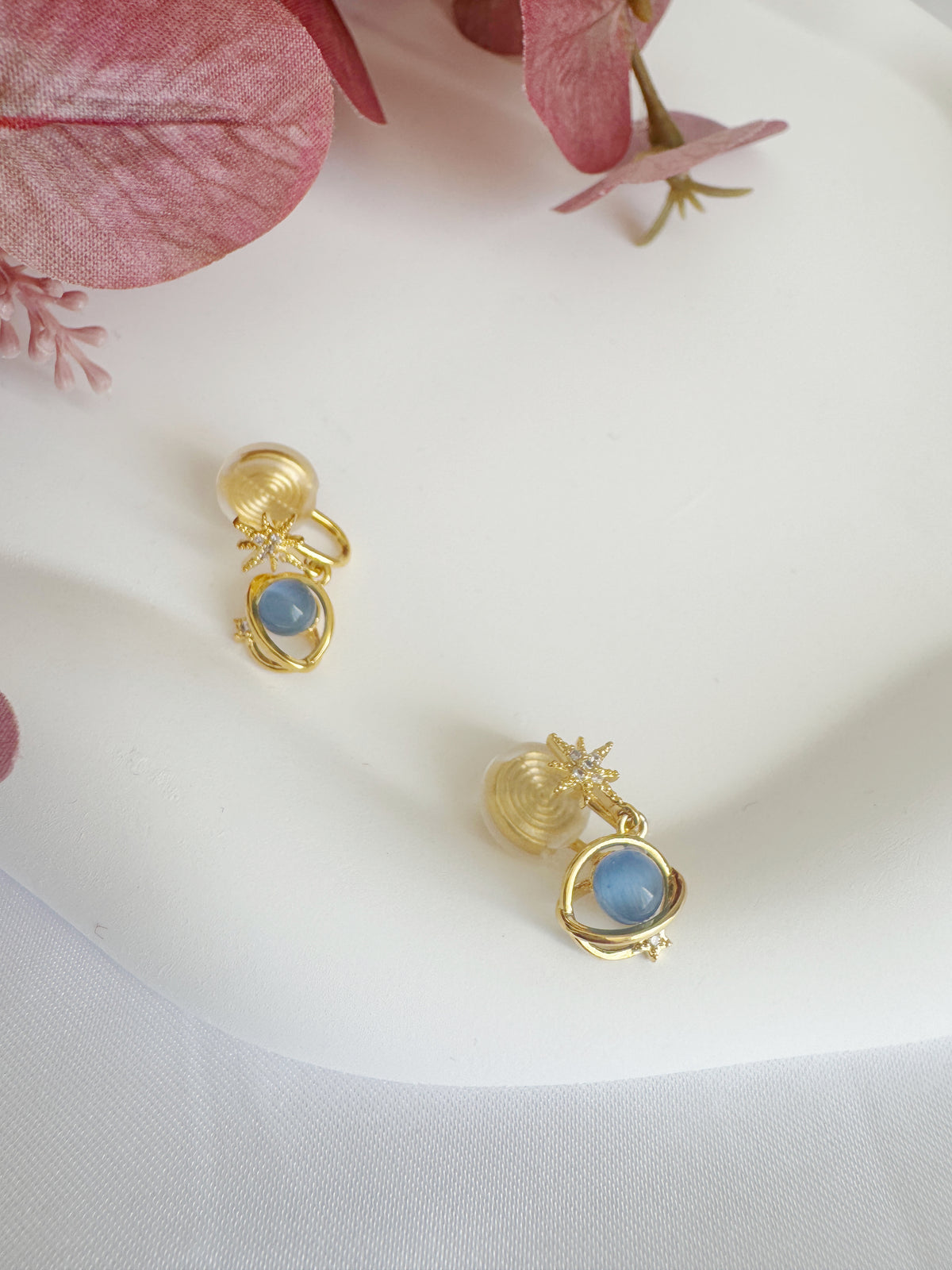 Gold earrings with blue stones for bridal earrings