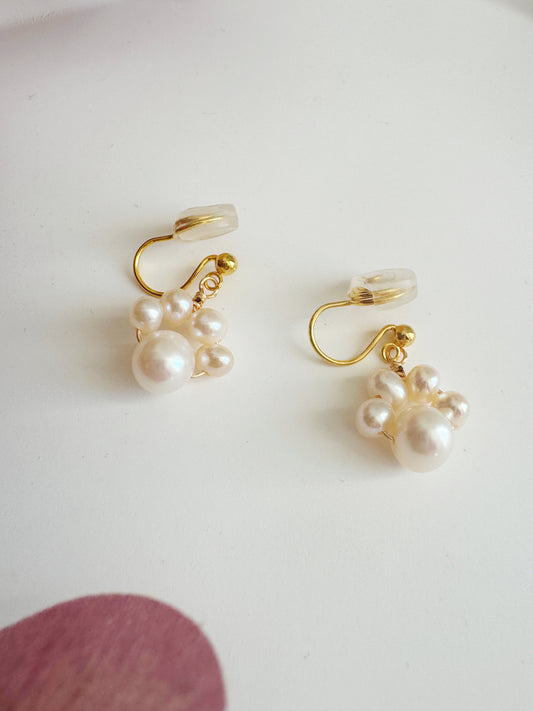 pearl cat claw clip on earrings