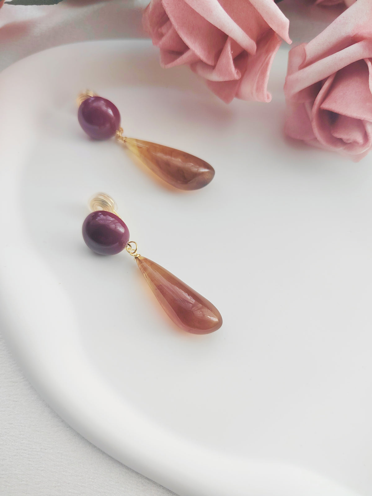 Resin Drop Clip-On Earrings –Gradient Brown Non-Pierced Ear Clips