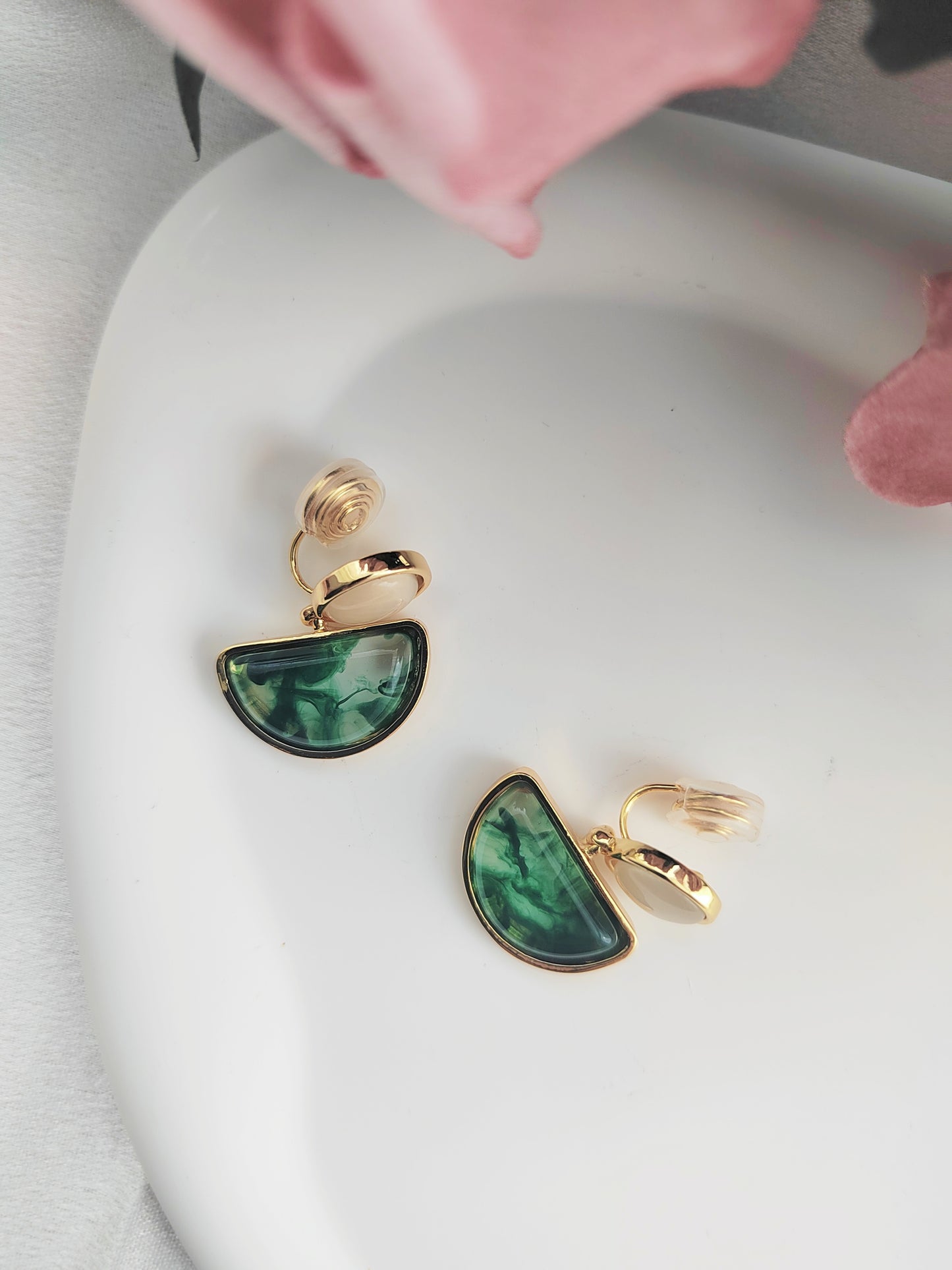 Green Geometric Clip-On Earrings – Non-Pierced Ear Clips