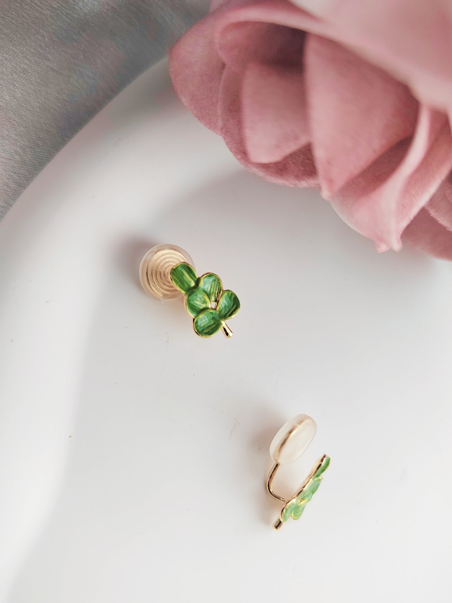 Colourful Enamel Leaf Clip-On Earrings –Stud Non-Pierced Ear Clips
