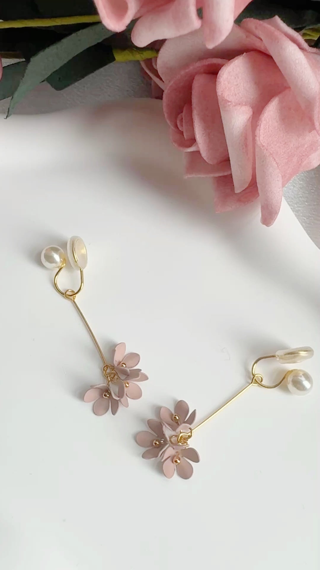 Pink Flowers Pearl Clip-On Earrings – Pearl Flora Dangle Non-Pierced Ear Clips