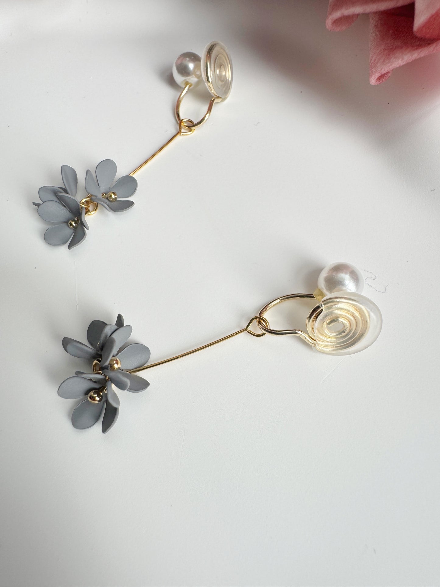 Blue Flowers Pearl Clip-On Earrings – Pearl Flora Dangle Non-Pierced Ear Clips