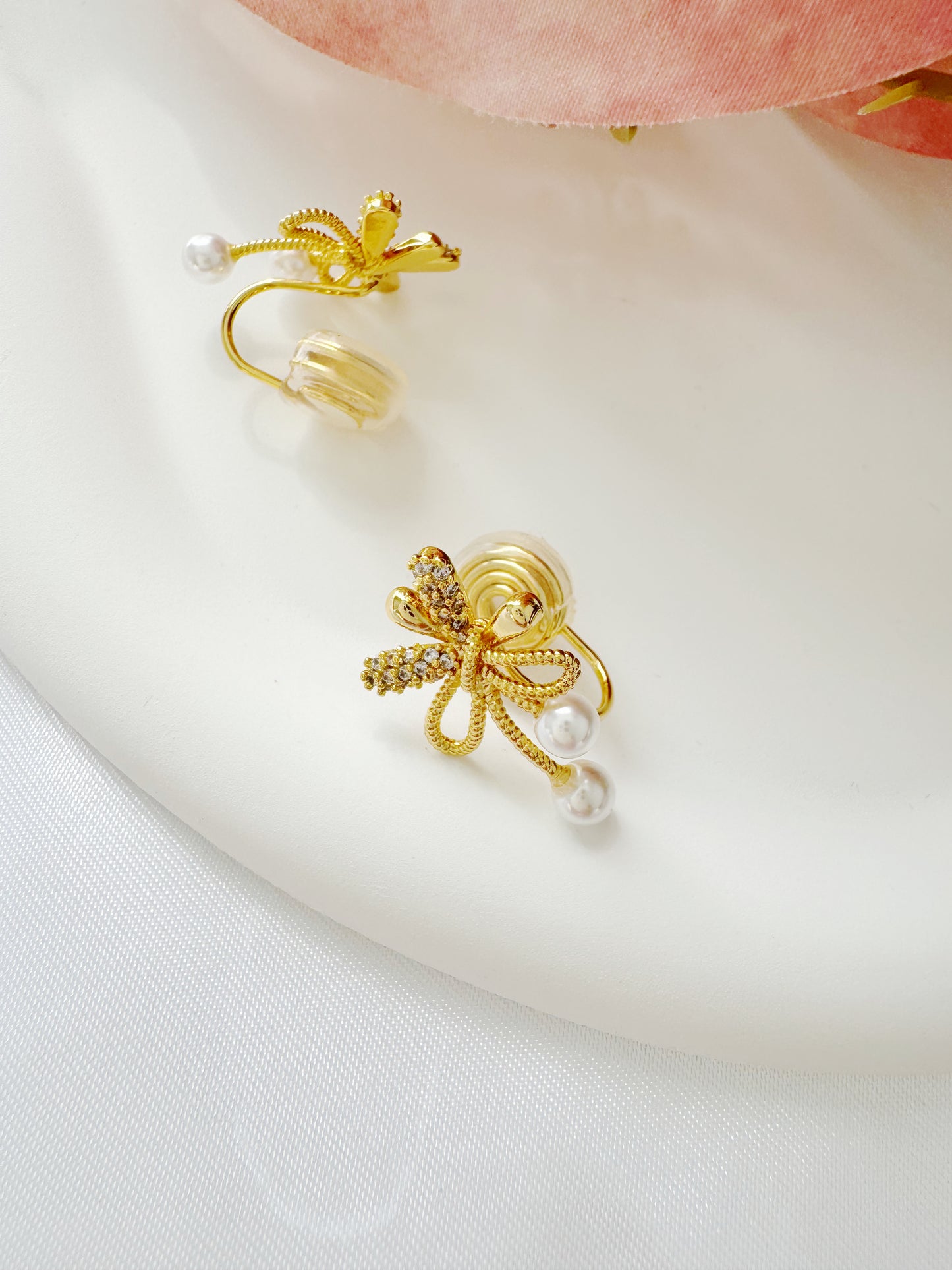 Gold Bow Pearl Clip-On Earrings – Non-Pierced Ear Clips