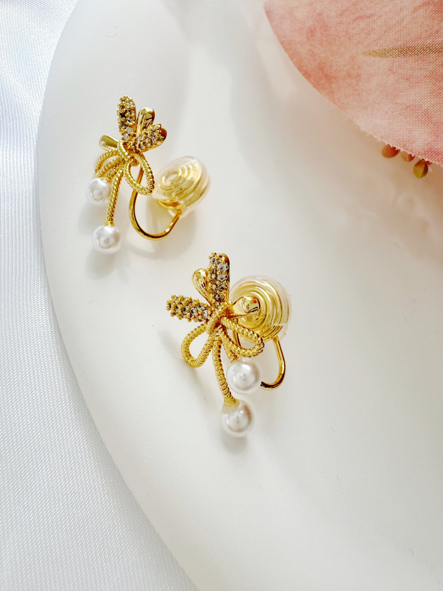 Gold Bow Pearl Clip-On Earrings – Non-Pierced Ear Clips