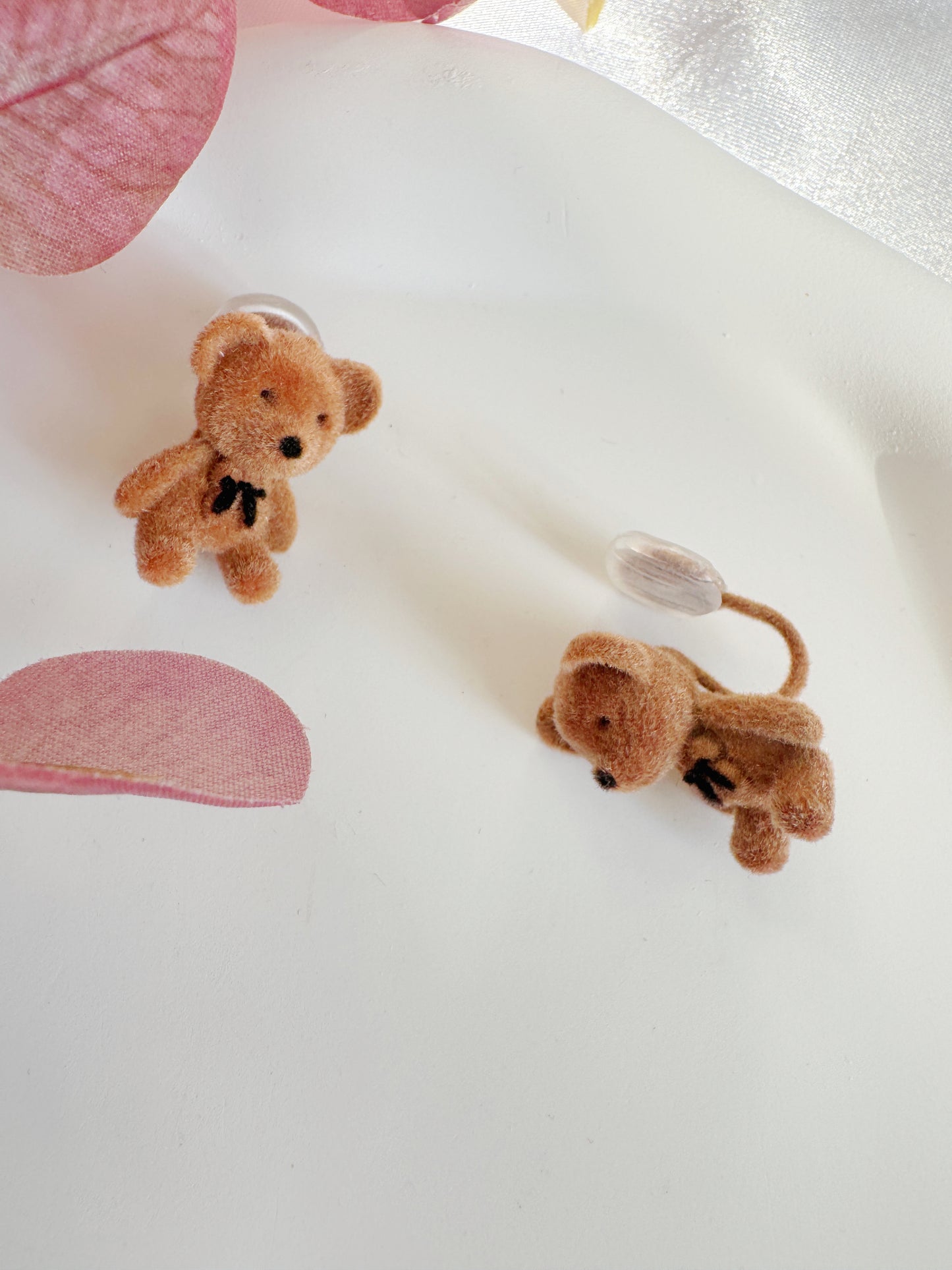 Cute Teddy Bear Clip-On Earrings – Kawaii Non-Pierced Ear Clips