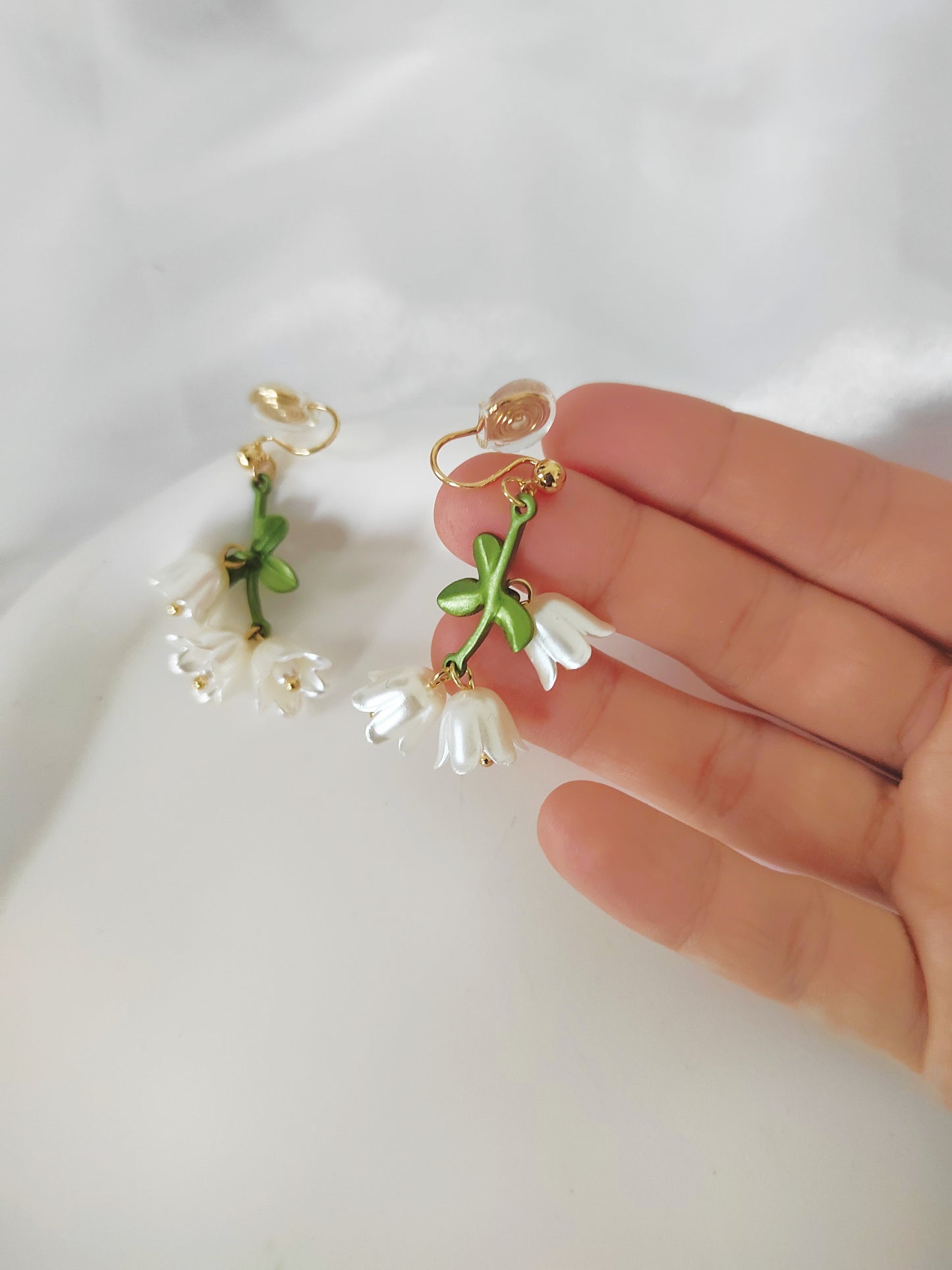 Bluebell Flower Clip-On Earrings – White Floral Non-Pierced Ear Clips