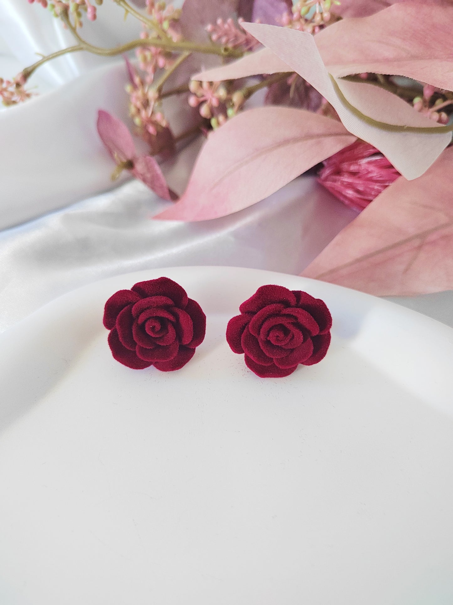 Velvet Rose Clip-On Earrings – Elegant Red Flower Non-Pierced Ear Clips