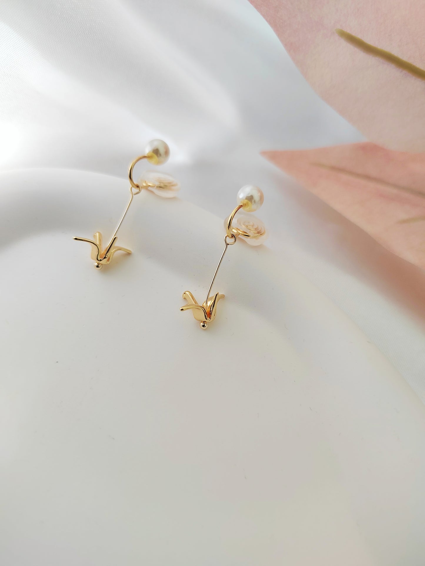 14K Gold Crane Clip-On Earrings – Freshwater Pearl Non-Pierced Ear Clips