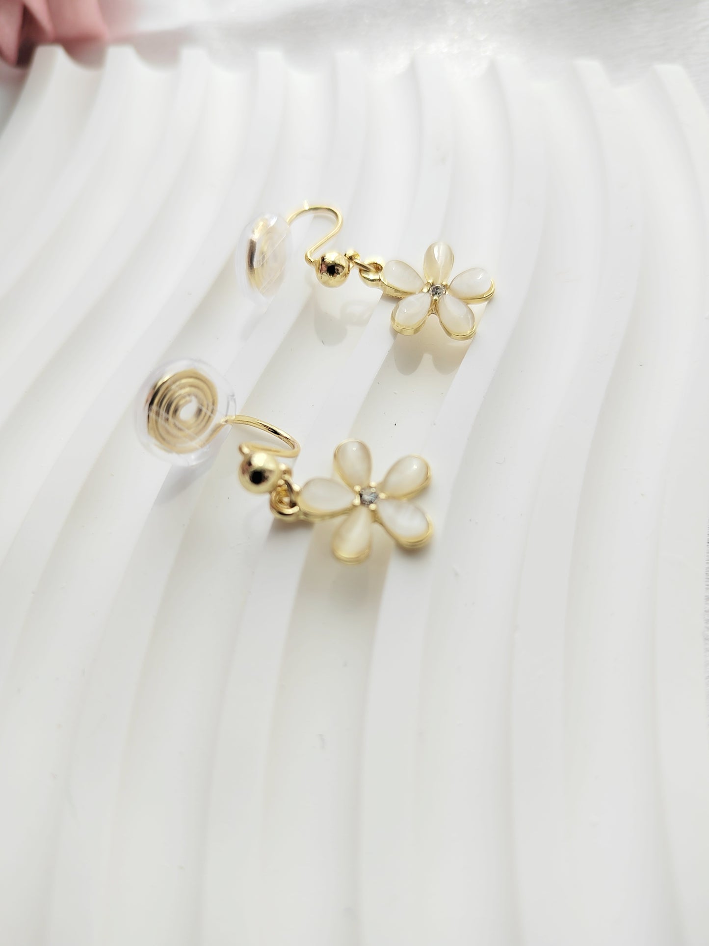 Mini White Flower Clip-On Earrings – White Flora Dangle Non-Pierced Ear Clips
