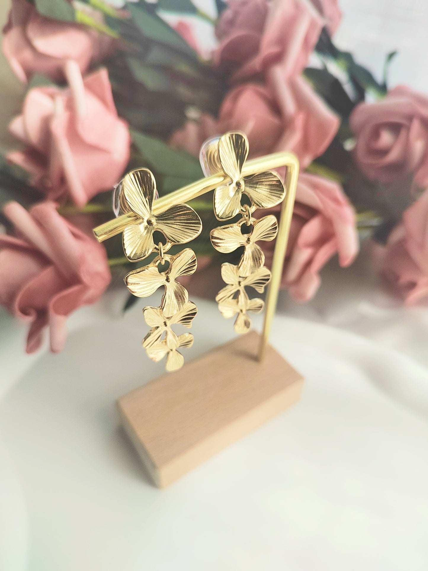 Golden Vine Floral Clip-On Earrings – Non-Pierced Ear Clips